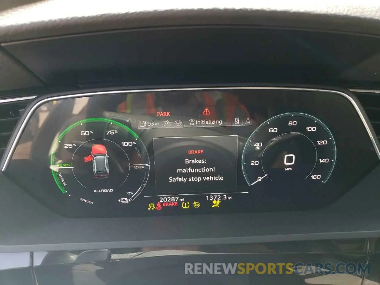 9 fotografías del automóvil dañado WA15AAGE0RB033134 AUDI Q8 E-TRON 2024