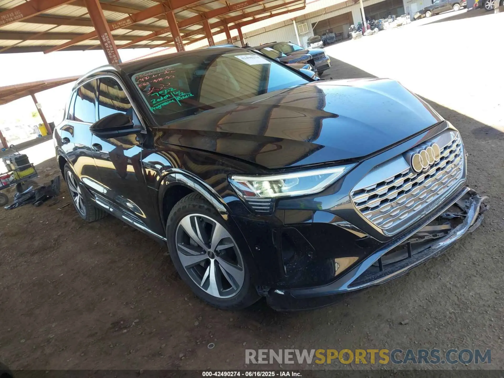 1 fotografías del automóvil dañado WA15AAGE2RB033698 AUDI Q8 E-TRON 2024