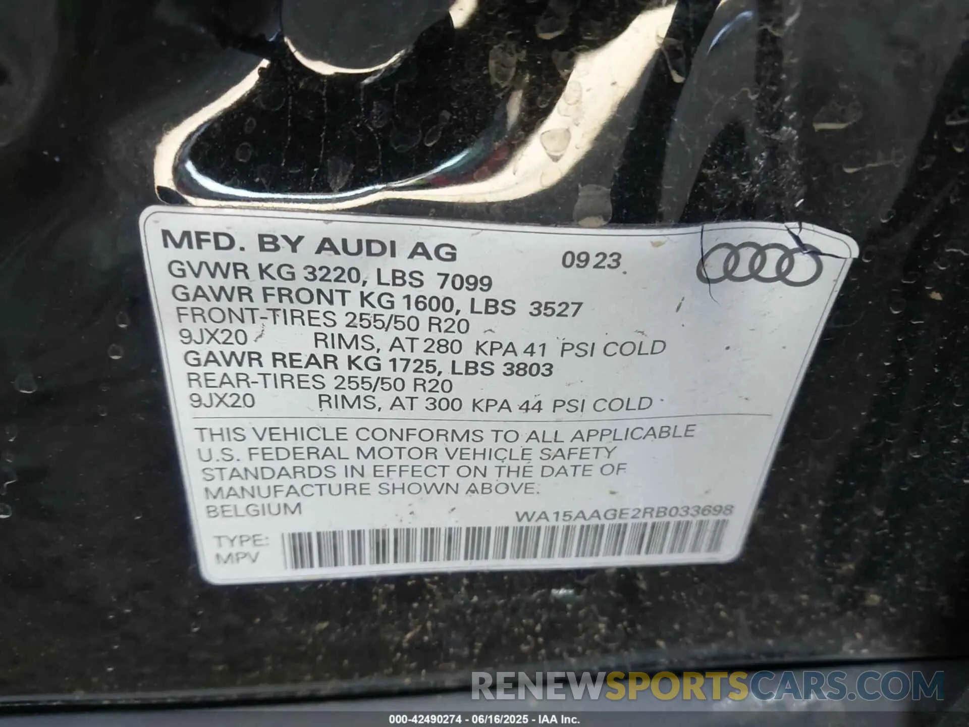 9 fotografías del automóvil dañado WA15AAGE2RB033698 AUDI Q8 E-TRON 2024