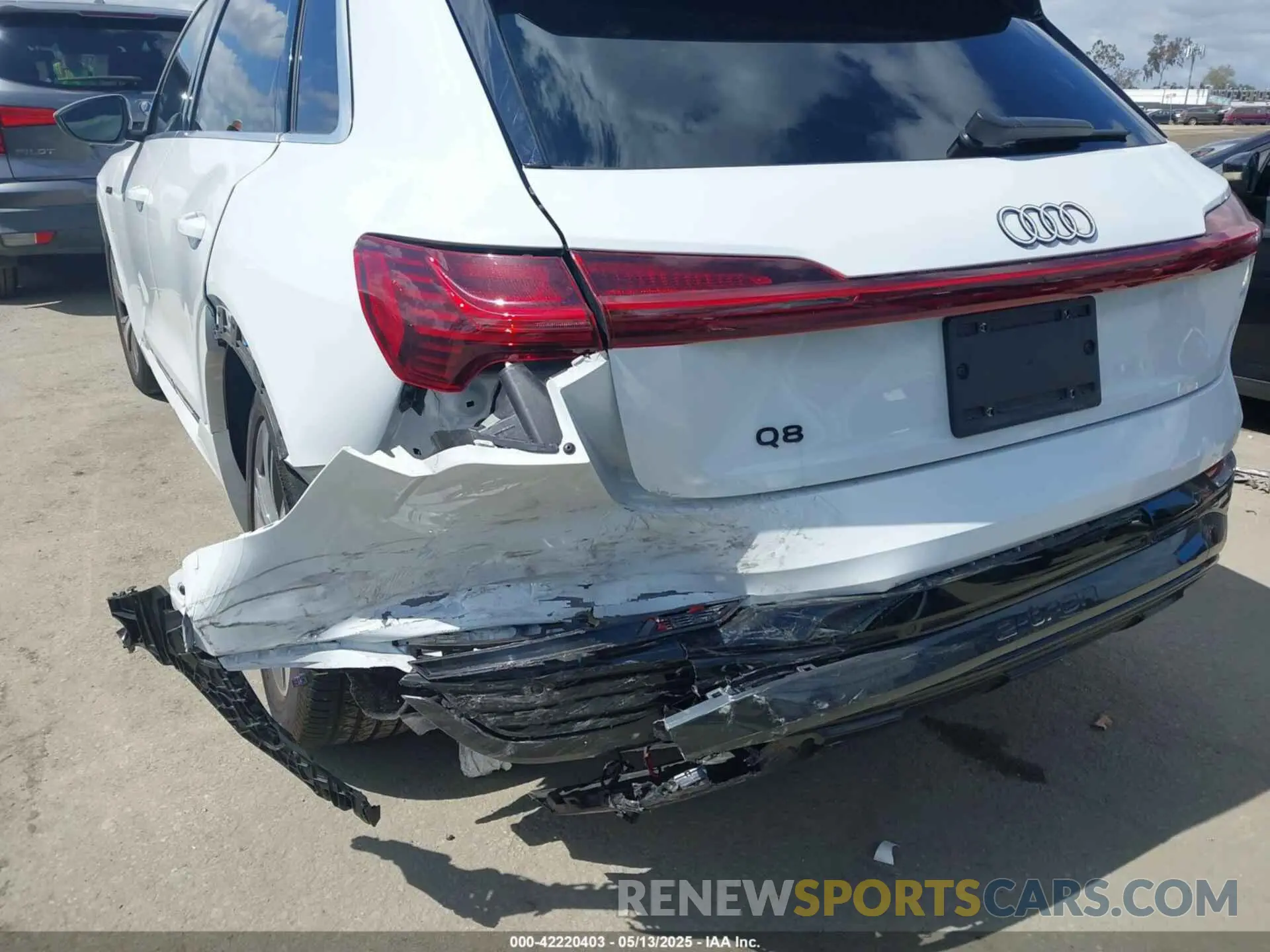 19 fotografías del automóvil dañado WA15AAGE8RB007266 AUDI Q8 E-TRON 2024