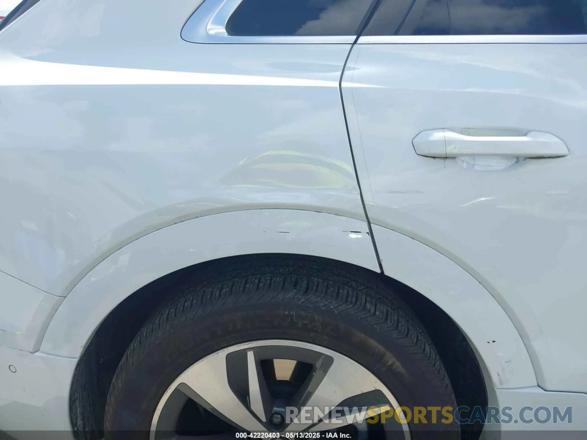 21 fotografías del automóvil dañado WA15AAGE8RB007266 AUDI Q8 E-TRON 2024