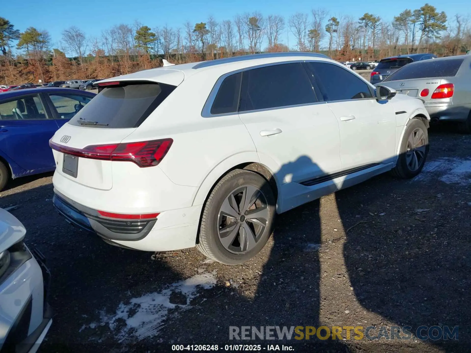 4 fotografías del automóvil dañado WA15AAGEXRB022996 AUDI Q8 E-TRON 2024