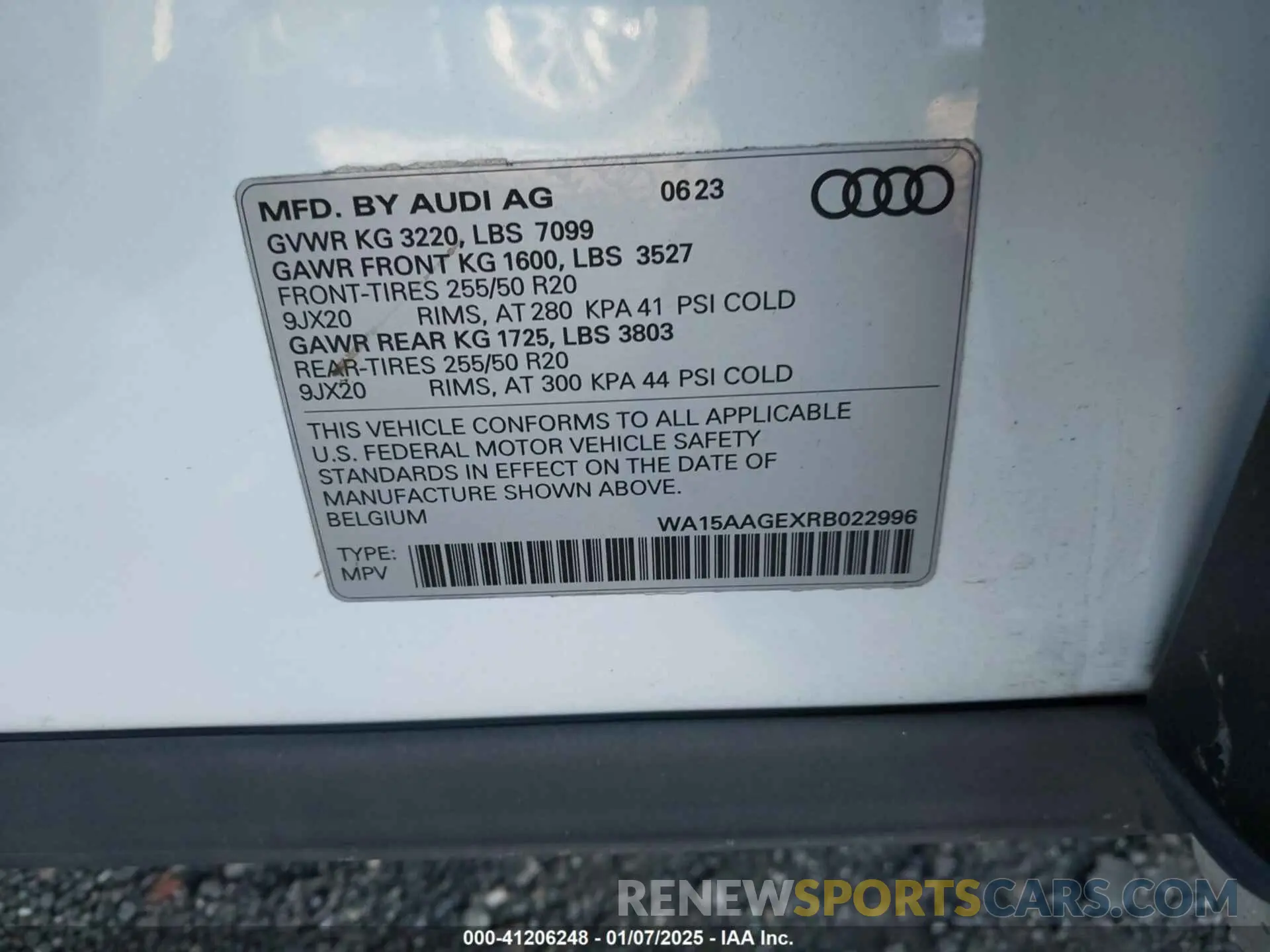 9 fotografías del automóvil dañado WA15AAGEXRB022996 AUDI Q8 E-TRON 2024