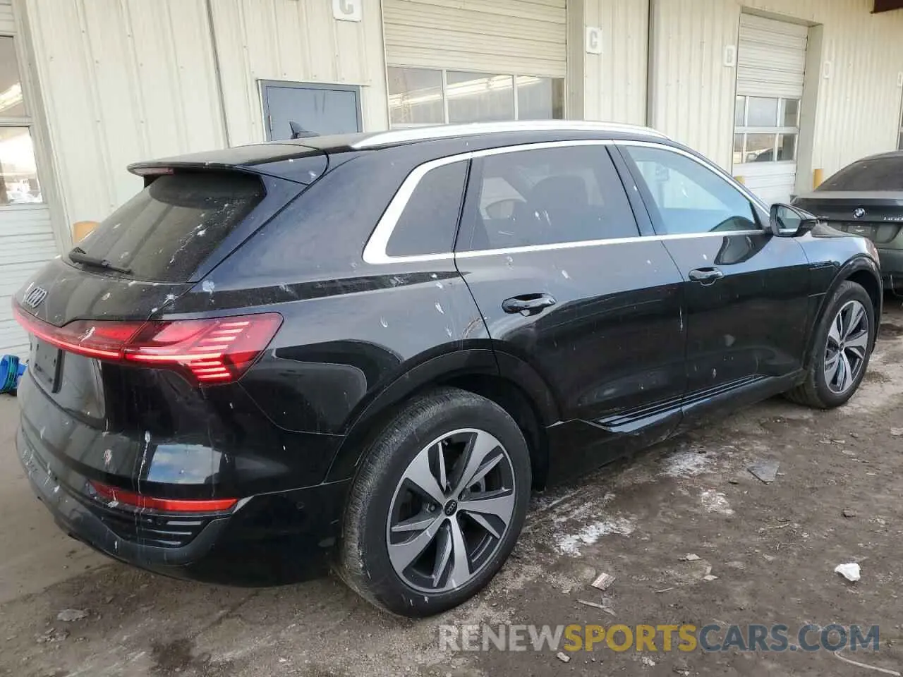 3 fotografías del automóvil dañado WA15AAGEXRB027535 AUDI Q8 E-TRON 2024