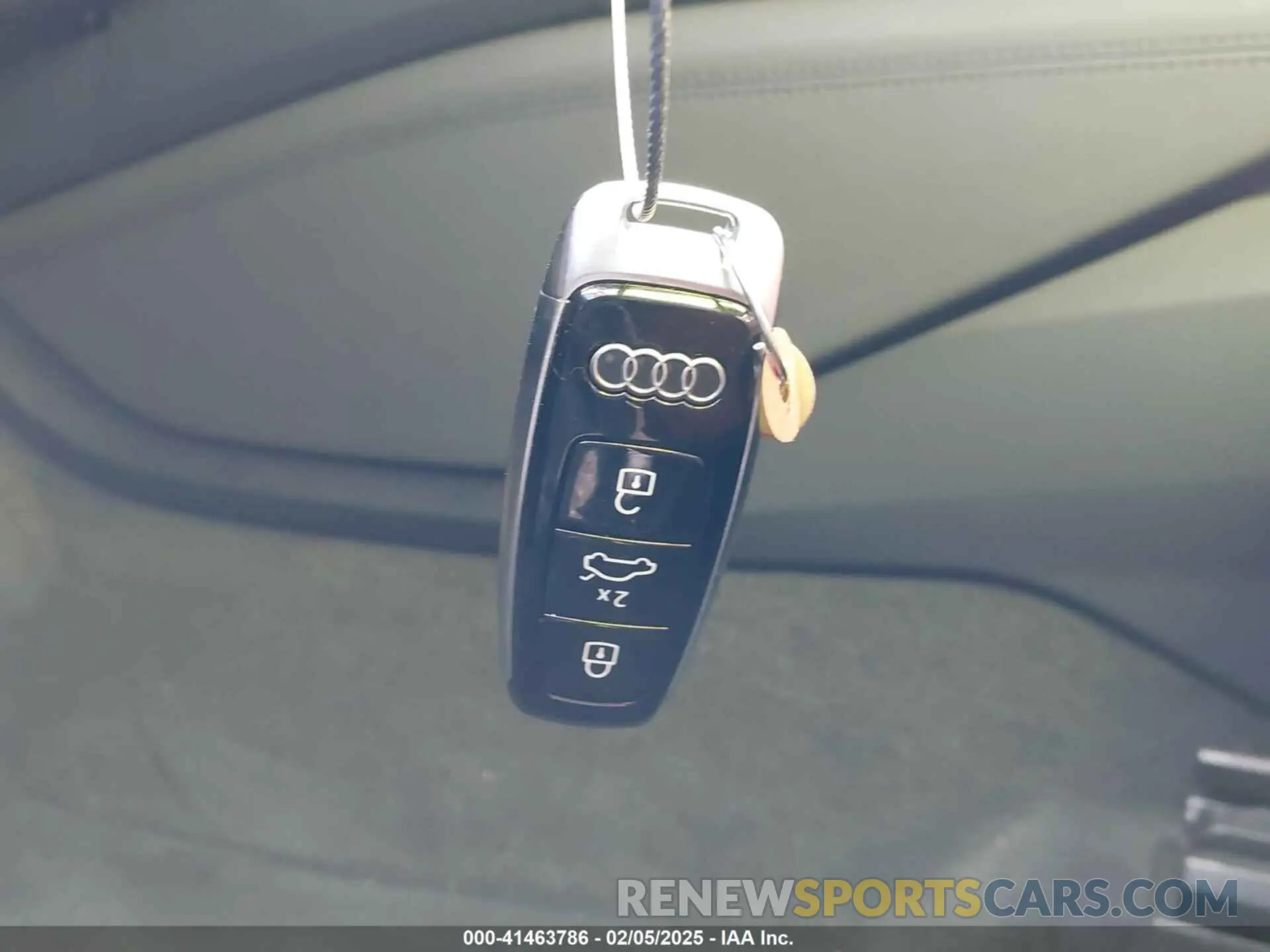 11 fotografías del automóvil dañado WA1BAAGE4RB036699 AUDI Q8 E-TRON 2024