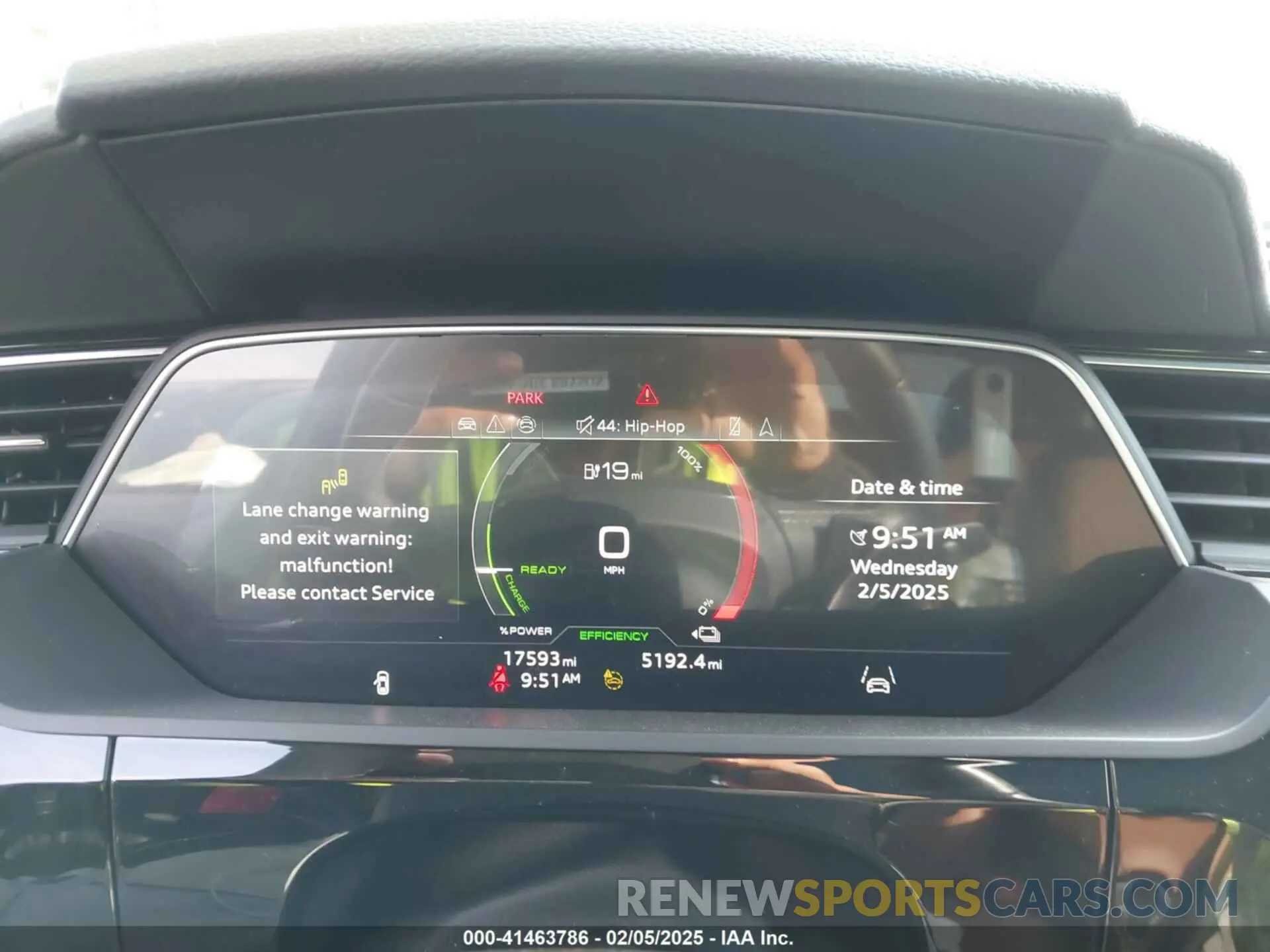 7 fotografías del automóvil dañado WA1BAAGE4RB036699 AUDI Q8 E-TRON 2024