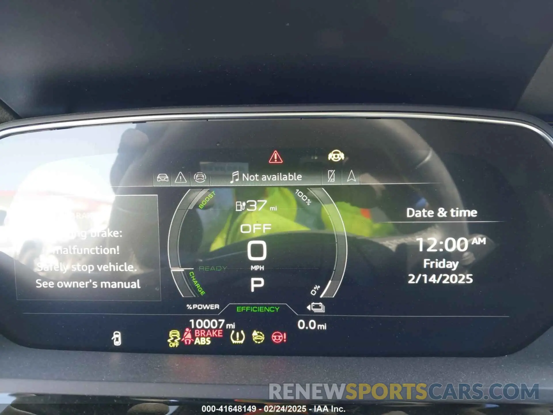 7 fotografías del automóvil dañado WA1CAAGE9RB049520 AUDI Q8 E-TRON 2024
