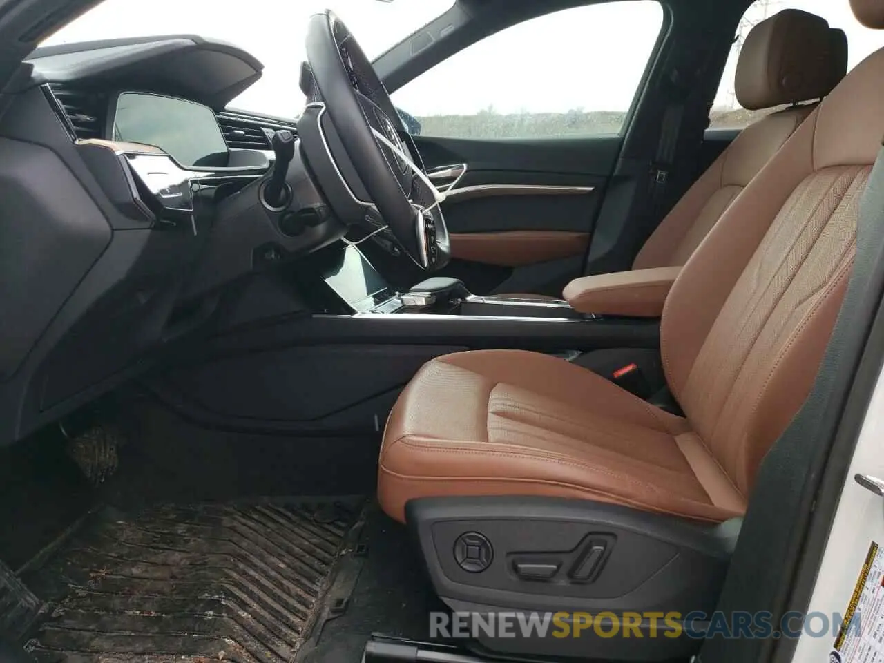 7 fotografías del automóvil dañado WA1CAAGEXRB024450 AUDI Q8 E-TRON 2024