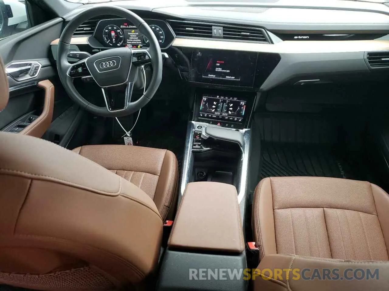 8 fotografías del automóvil dañado WA1CAAGEXRB024450 AUDI Q8 E-TRON 2024