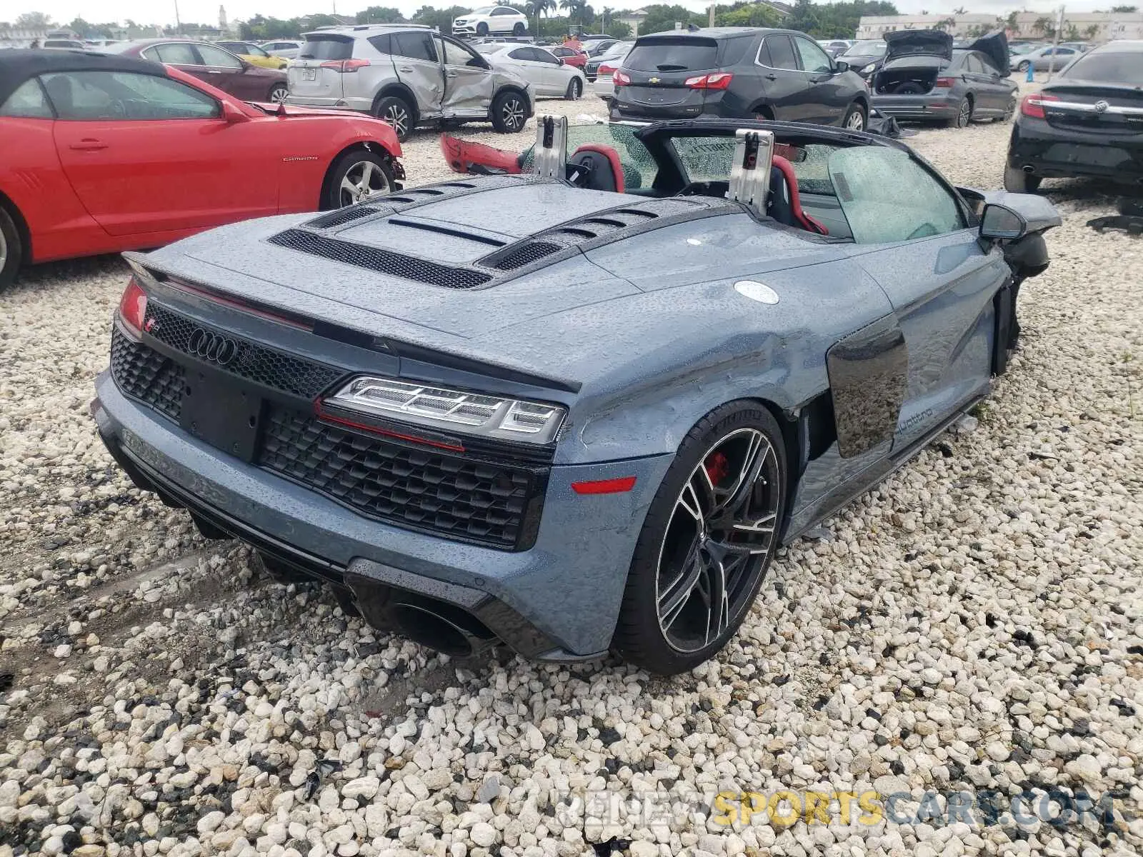 4 fotografías del automóvil dañado WUA4BCFX0L7900137 AUDI R8 2020