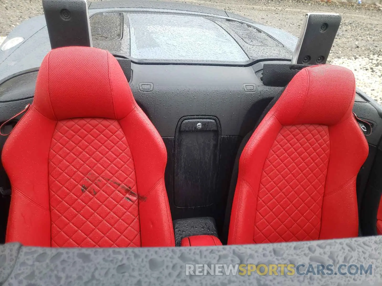 6 fotografías del automóvil dañado WUA4BCFX0L7900137 AUDI R8 2020