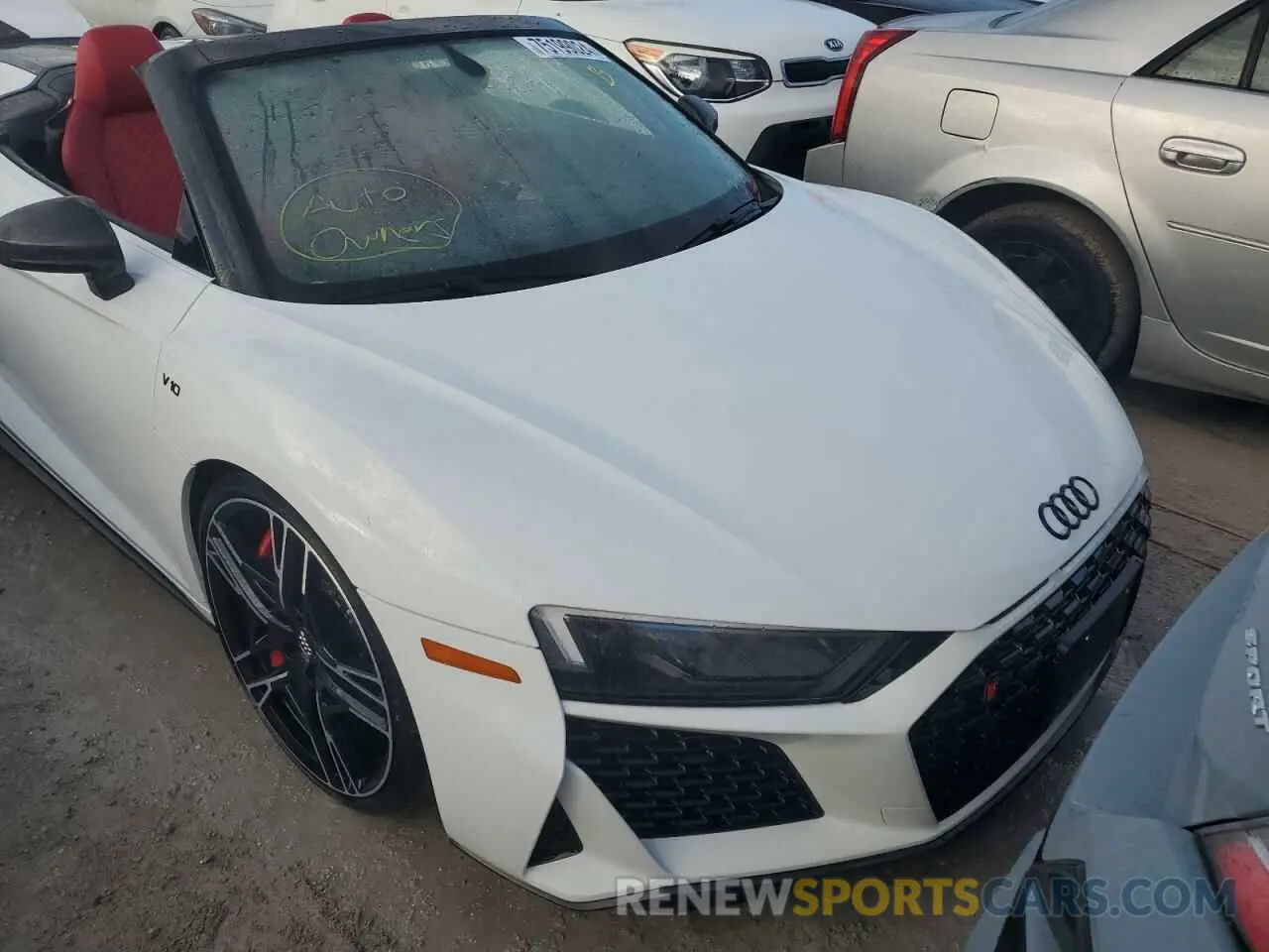 5 fotografías del automóvil dañado WUA4BCFX3L7901606 AUDI R8 2020