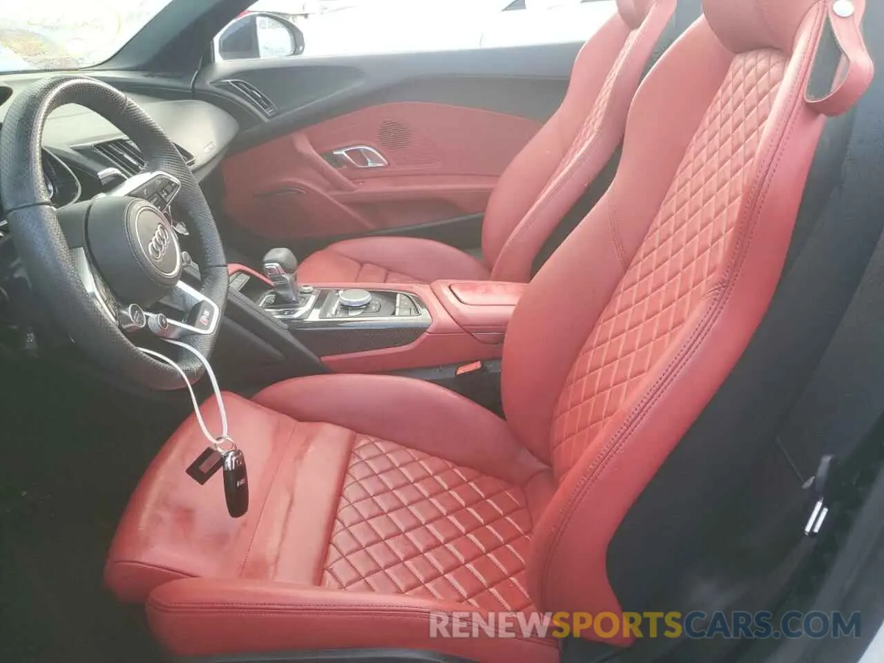 7 fotografías del automóvil dañado WUA4BCFX3L7901606 AUDI R8 2020