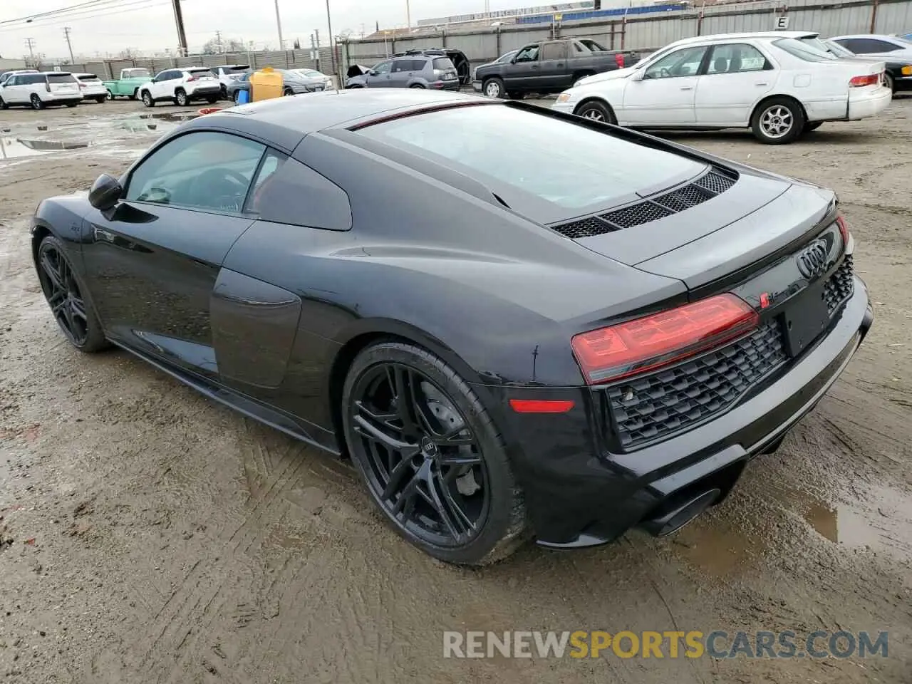 2 fotografías del automóvil dañado WUABAAFX3M7900696 AUDI R8 2021