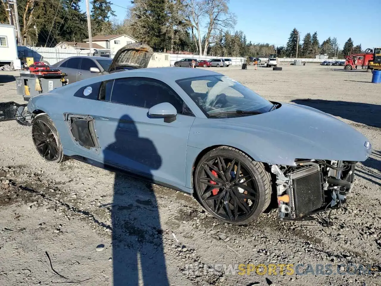 4 fotografías del automóvil dañado WUABAAFX8M7900919 AUDI R8 2021