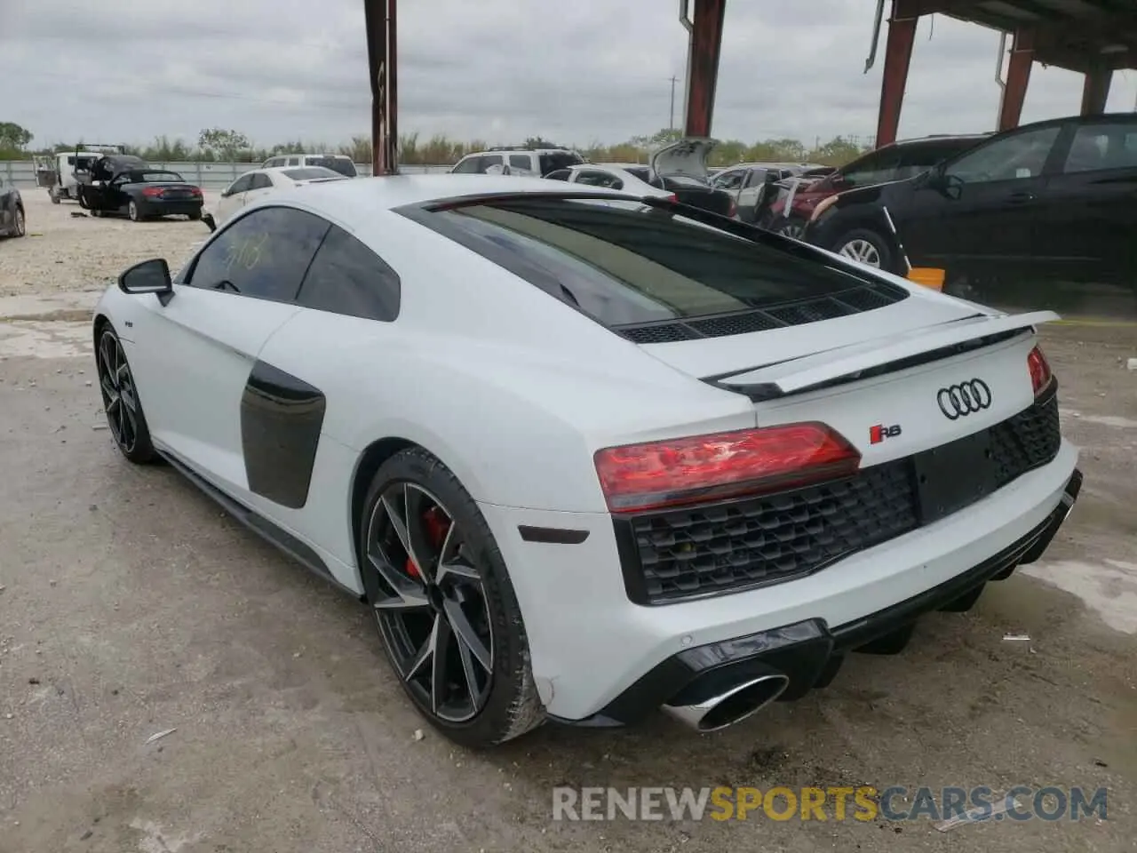 3 fotografías del automóvil dañado WUABAAFX8M7901181 AUDI R8 2021