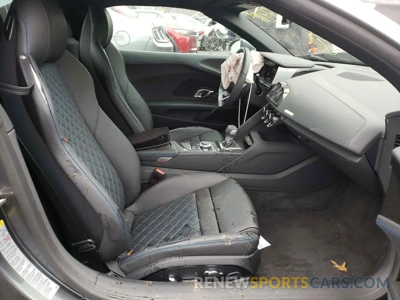 6 fotografías del automóvil dañado WUABACFX4M7901092 AUDI R8 2021