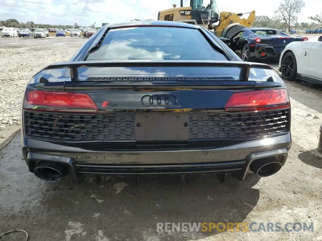 6 fotografías del automóvil dañado WUAKBAFX6M7901404 AUDI R8 2021
