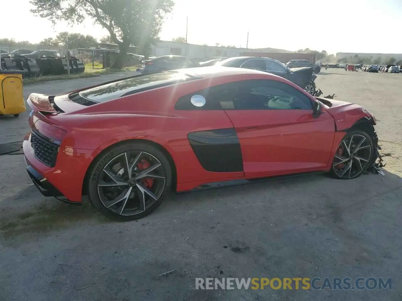 3 fotografías del automóvil dañado WUACEAFX6P7902424 AUDI R8 2023