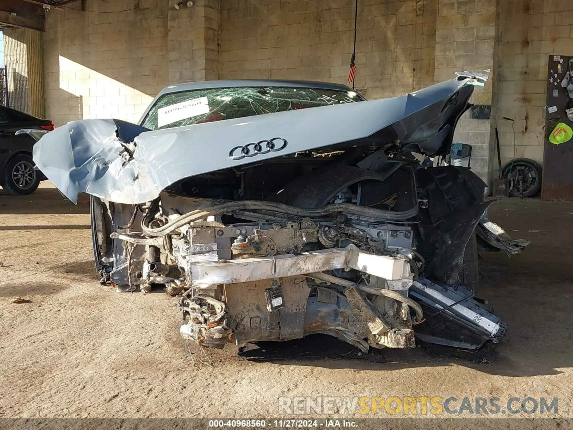 11 fotografías del automóvil dañado WUACEAFXXP7900496 AUDI R8 2023