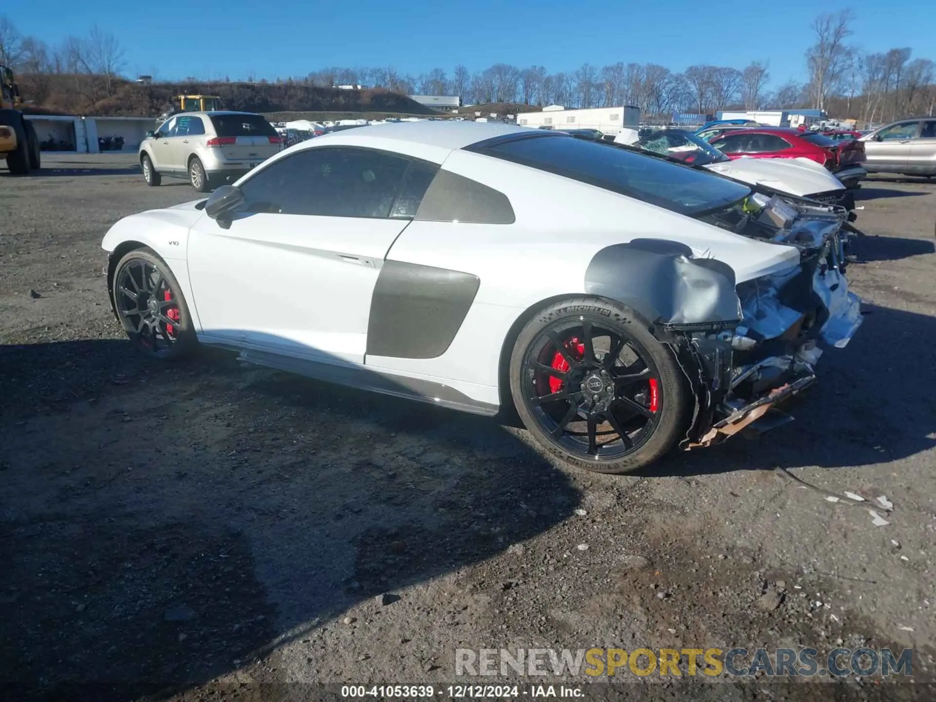 3 fotografías del automóvil dañado WUAGBAFX2P7900891 AUDI R8 2023