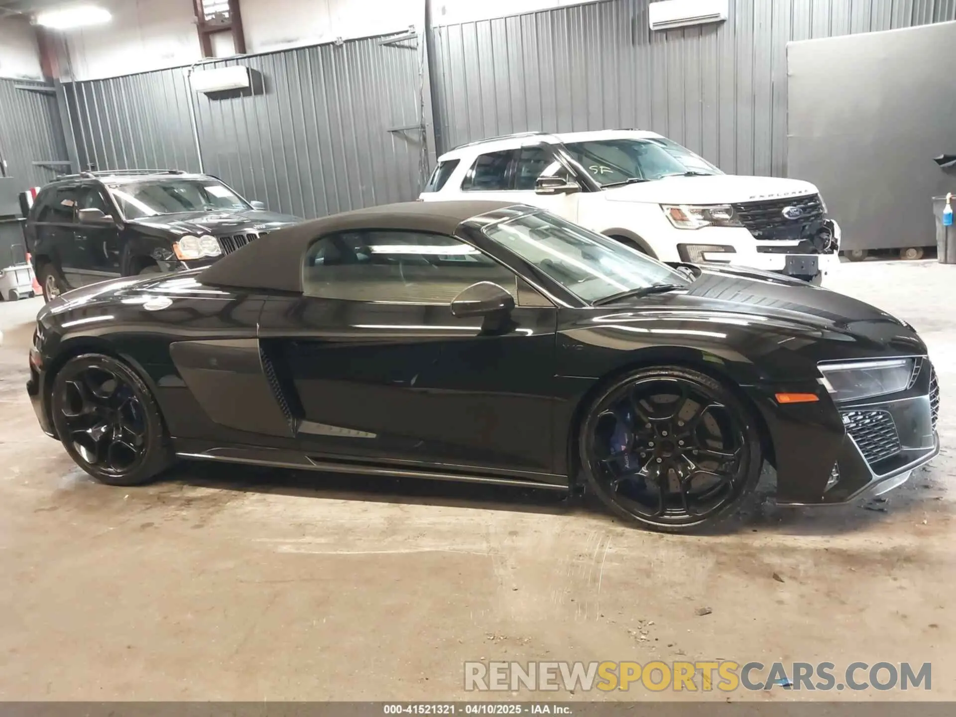 13 fotografías del automóvil dañado WUA4BCFX8N7900499 AUDI R8 SPYDER 2022