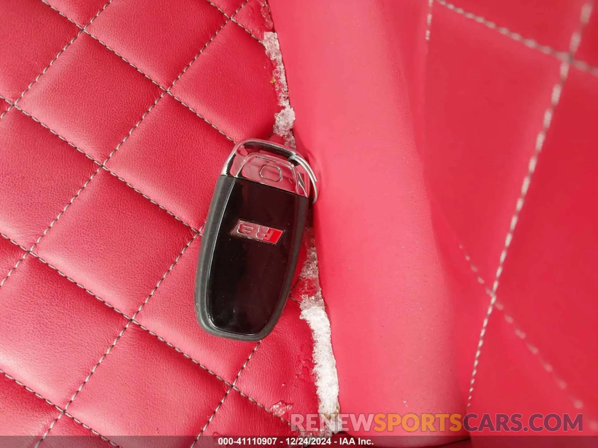 11 fotografías del automóvil dañado WUA4BCFX7P7901324 AUDI R8 SPYDER 2023
