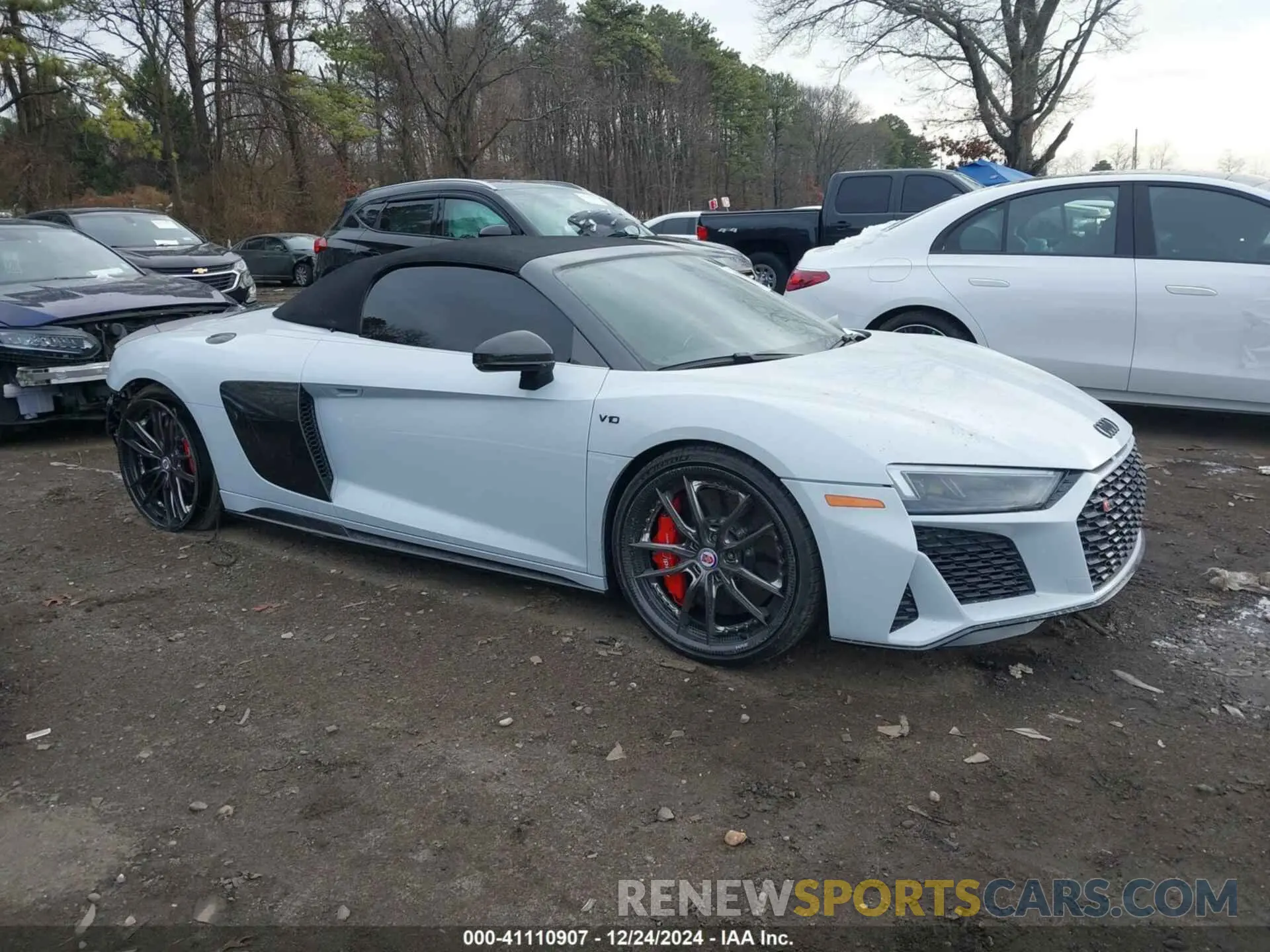 14 fotografías del automóvil dañado WUA4BCFX7P7901324 AUDI R8 SPYDER 2023