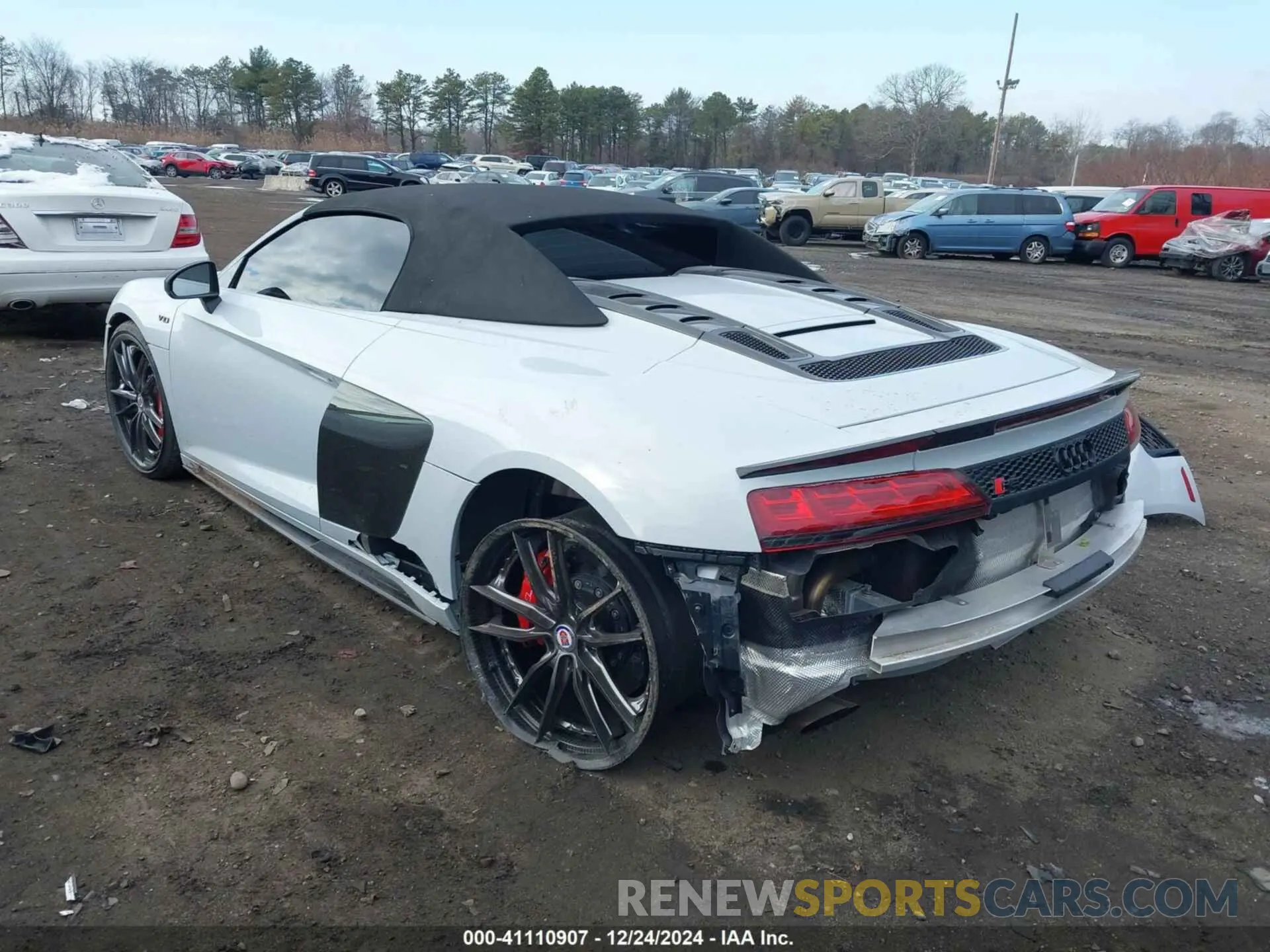 3 fotografías del automóvil dañado WUA4BCFX7P7901324 AUDI R8 SPYDER 2023