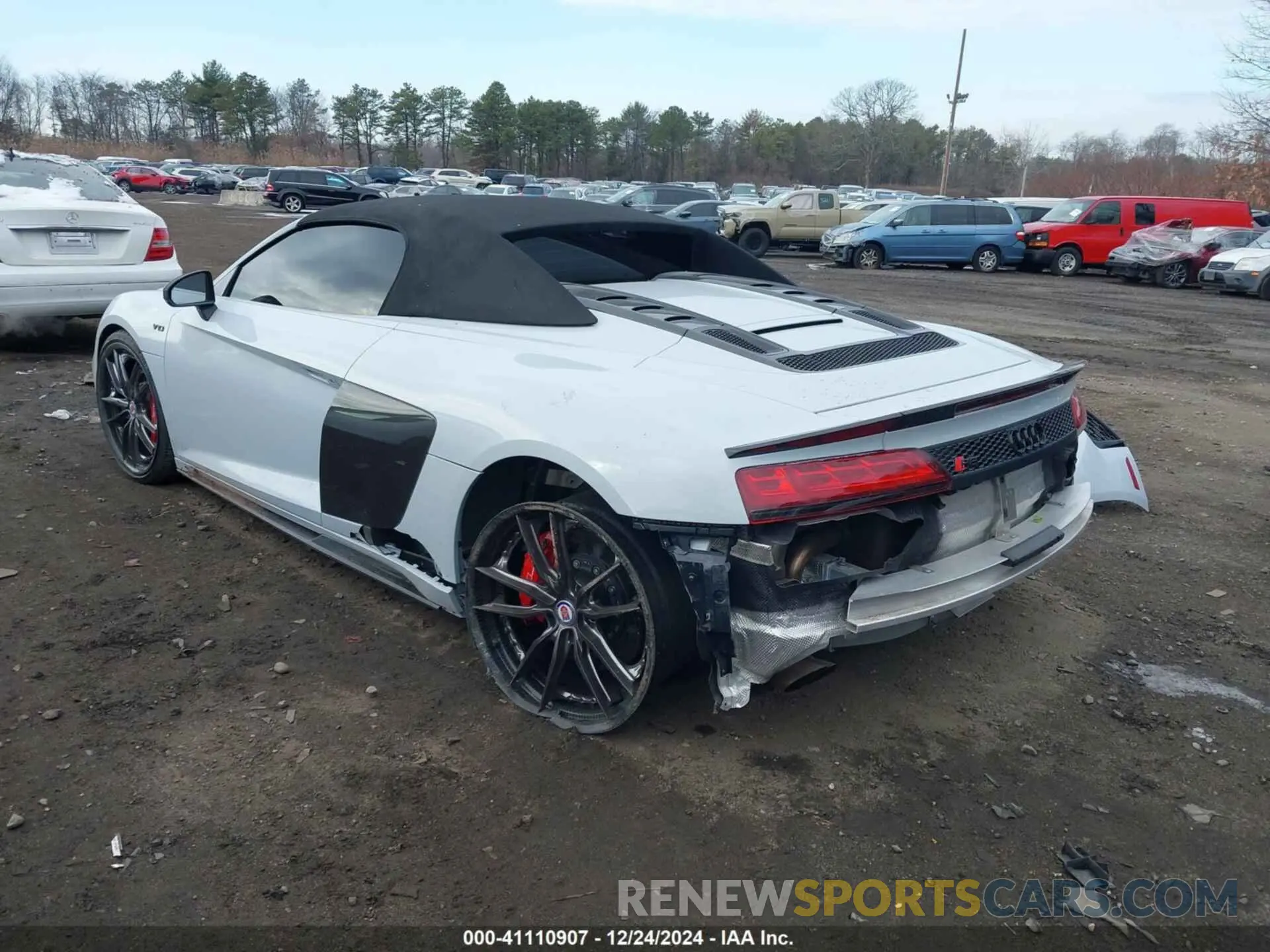 6 fotografías del automóvil dañado WUA4BCFX7P7901324 AUDI R8 SPYDER 2023