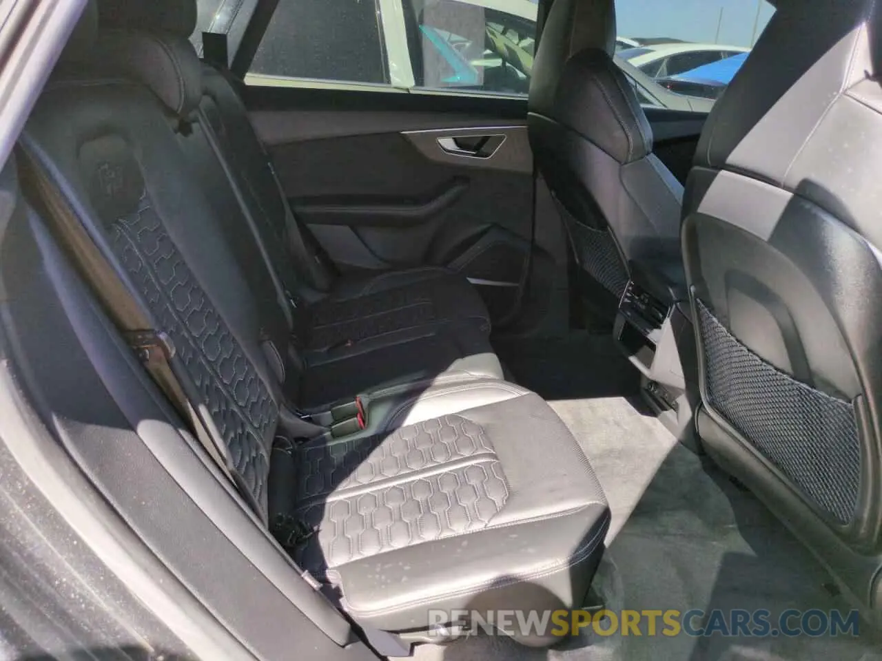 11 fotografías del automóvil dañado WU1ARBF14ND020700 AUDI RS 2022