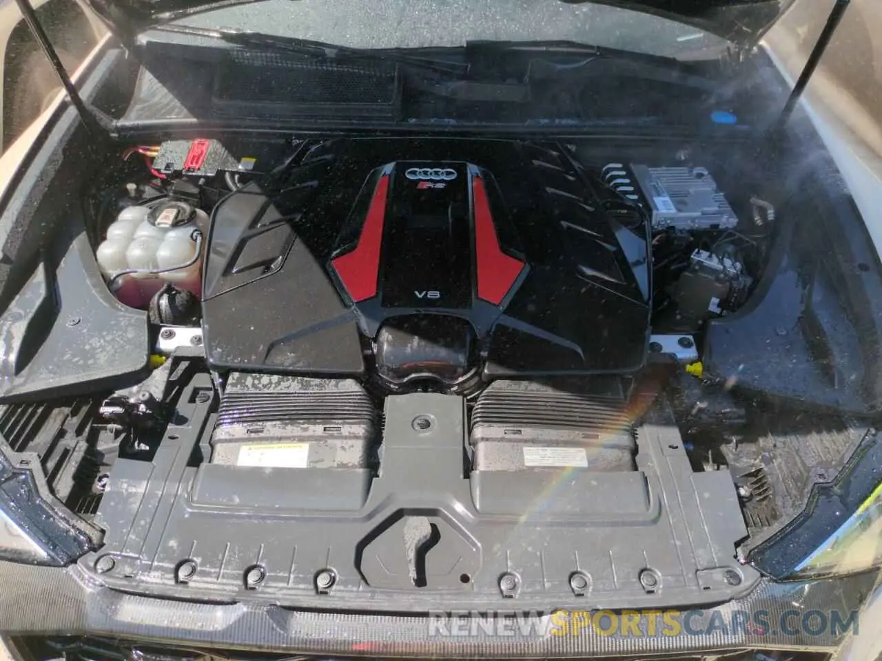 12 fotografías del automóvil dañado WU1ARBF14ND020700 AUDI RS 2022