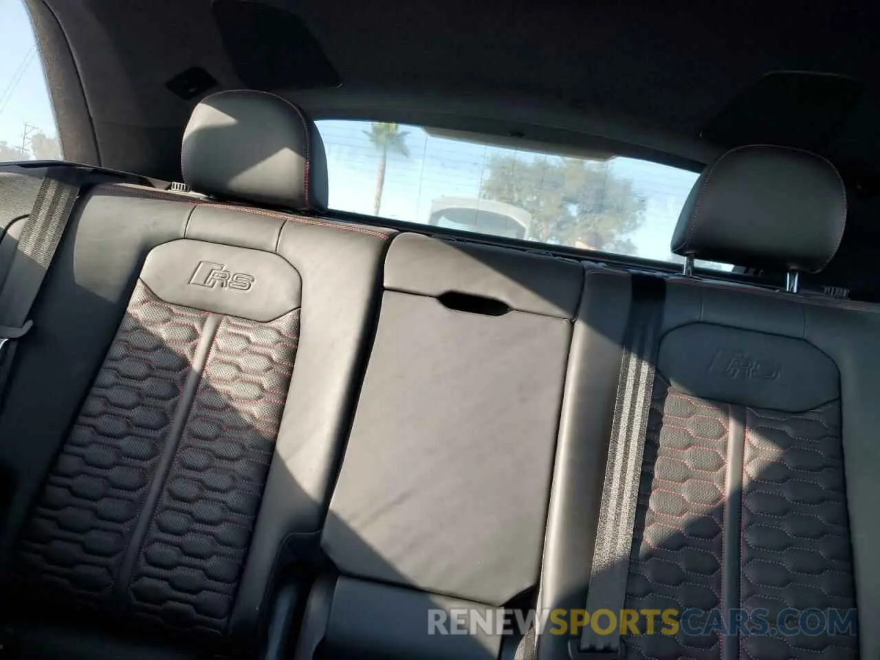 10 fotografías del automóvil dañado WU1ARBF15PD011202 AUDI RS 2023