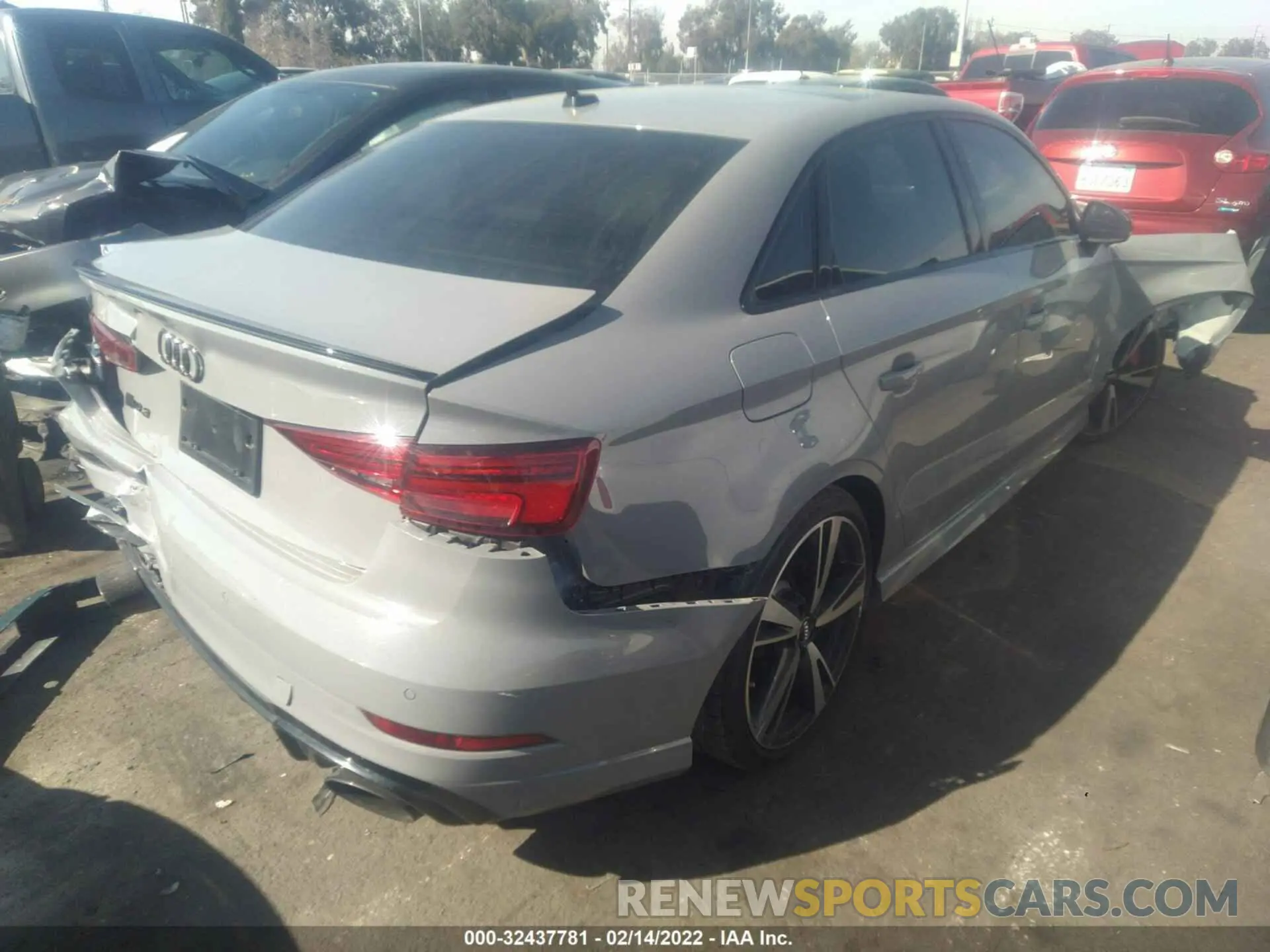 4 fotografías del automóvil dañado WUABWGFF1KA901230 AUDI RS 3 2019