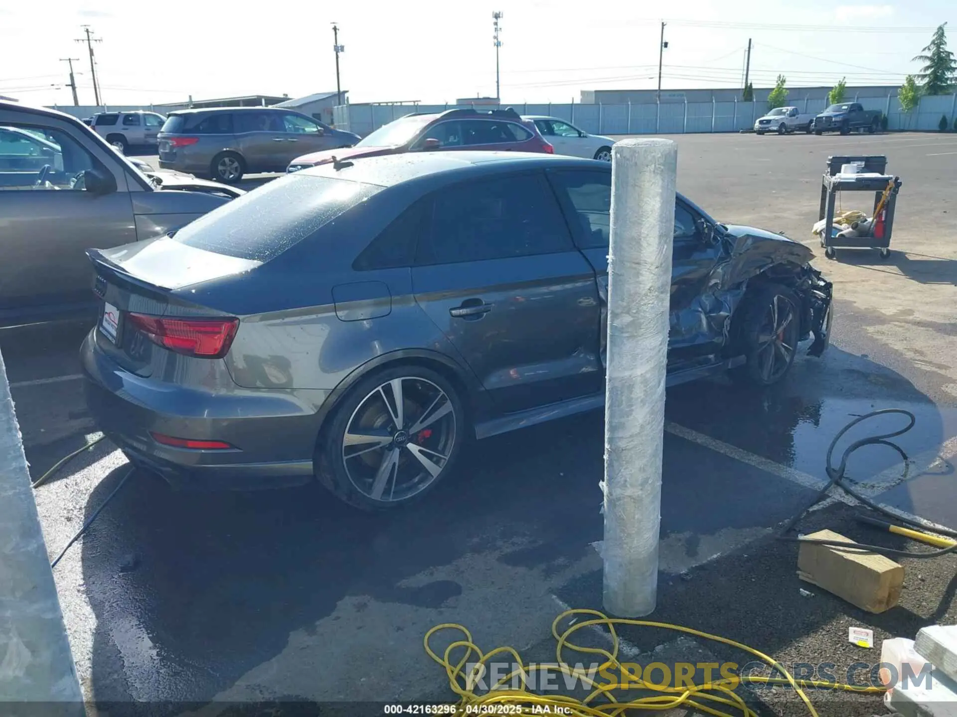 4 fotografías del automóvil dañado WUABWGFF4KA906650 AUDI RS 3 2019