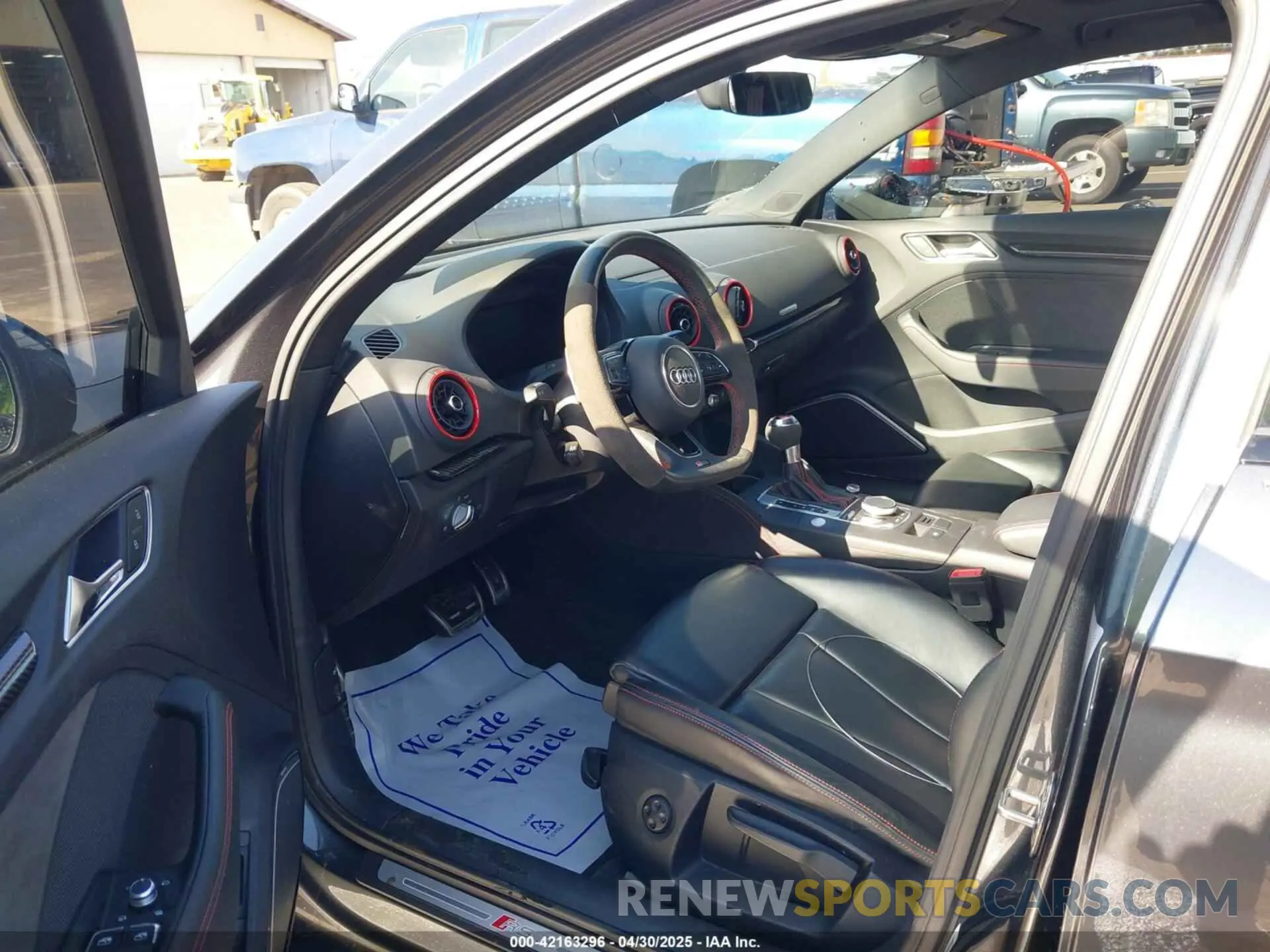5 fotografías del automóvil dañado WUABWGFF4KA906650 AUDI RS 3 2019