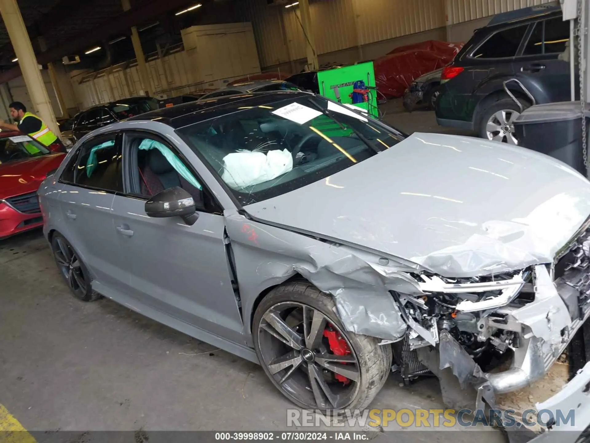 13 fotografías del automóvil dañado WUABWGFFXLA904533 AUDI RS 3 2020