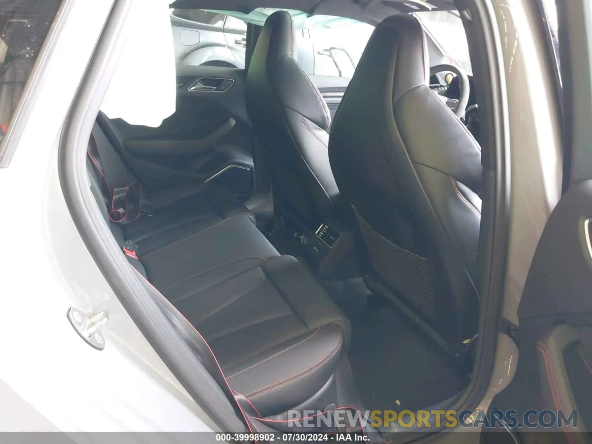 8 fotografías del automóvil dañado WUABWGFFXLA904533 AUDI RS 3 2020