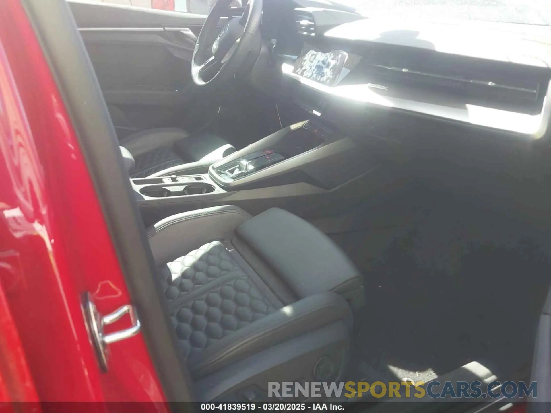 5 fotografías del automóvil dañado WUAG4DGY0PA903200 AUDI RS 3 2023