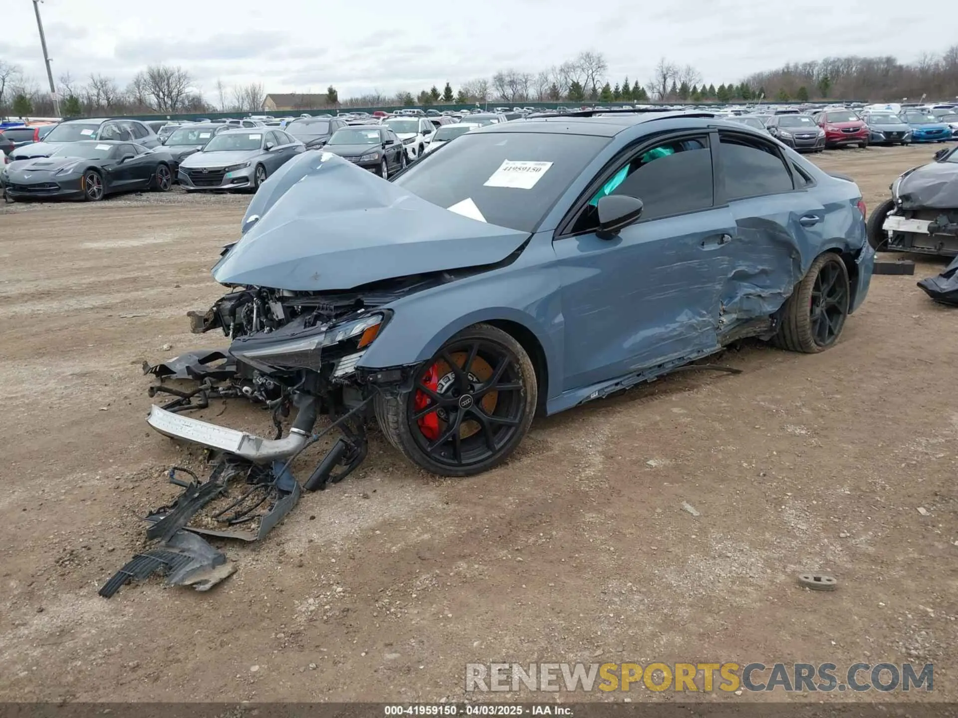 2 fotografías del automóvil dañado WUAG4DGY8RA901259 AUDI RS 3 2024