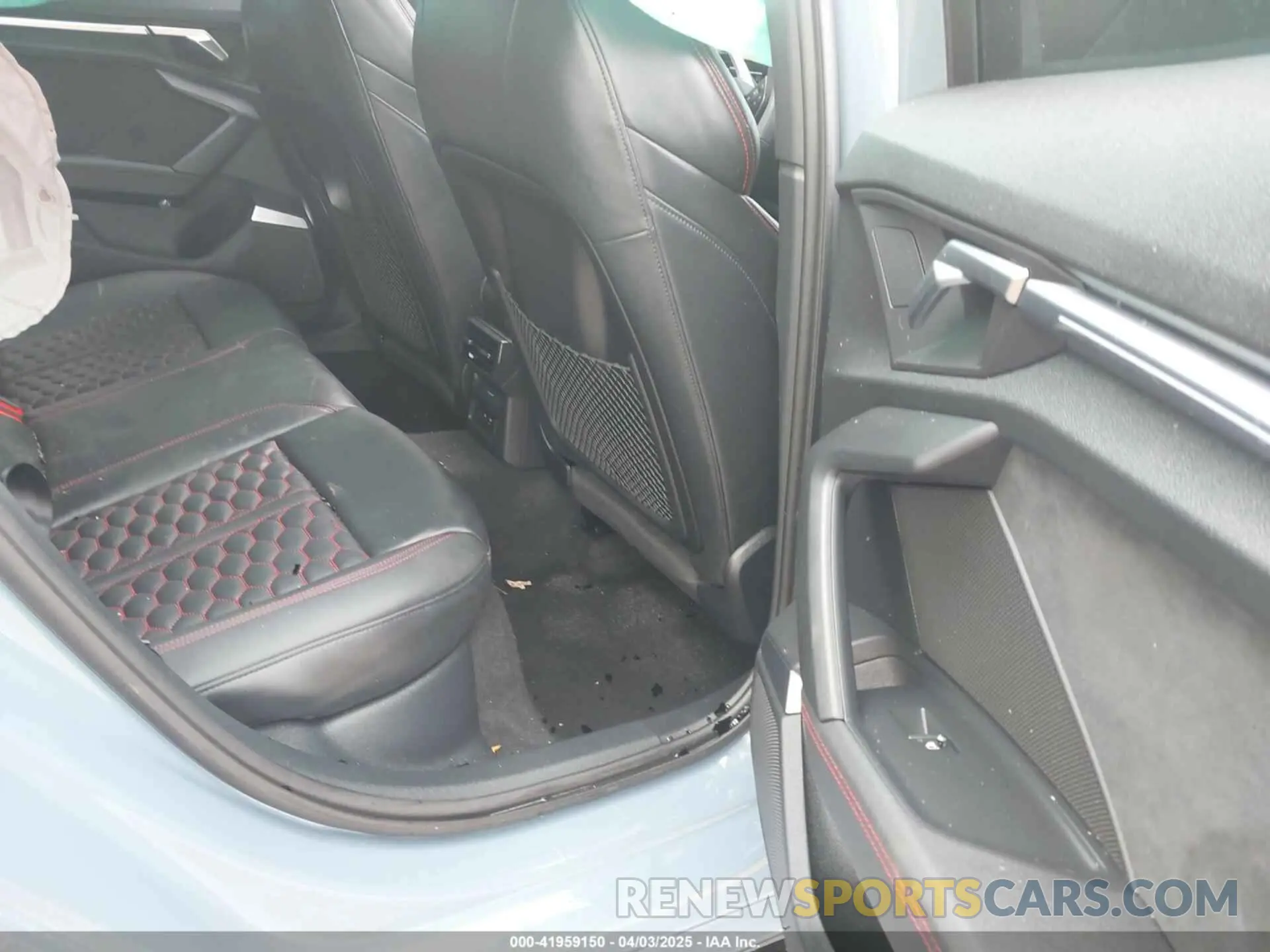 8 fotografías del automóvil dañado WUAG4DGY8RA901259 AUDI RS 3 2024