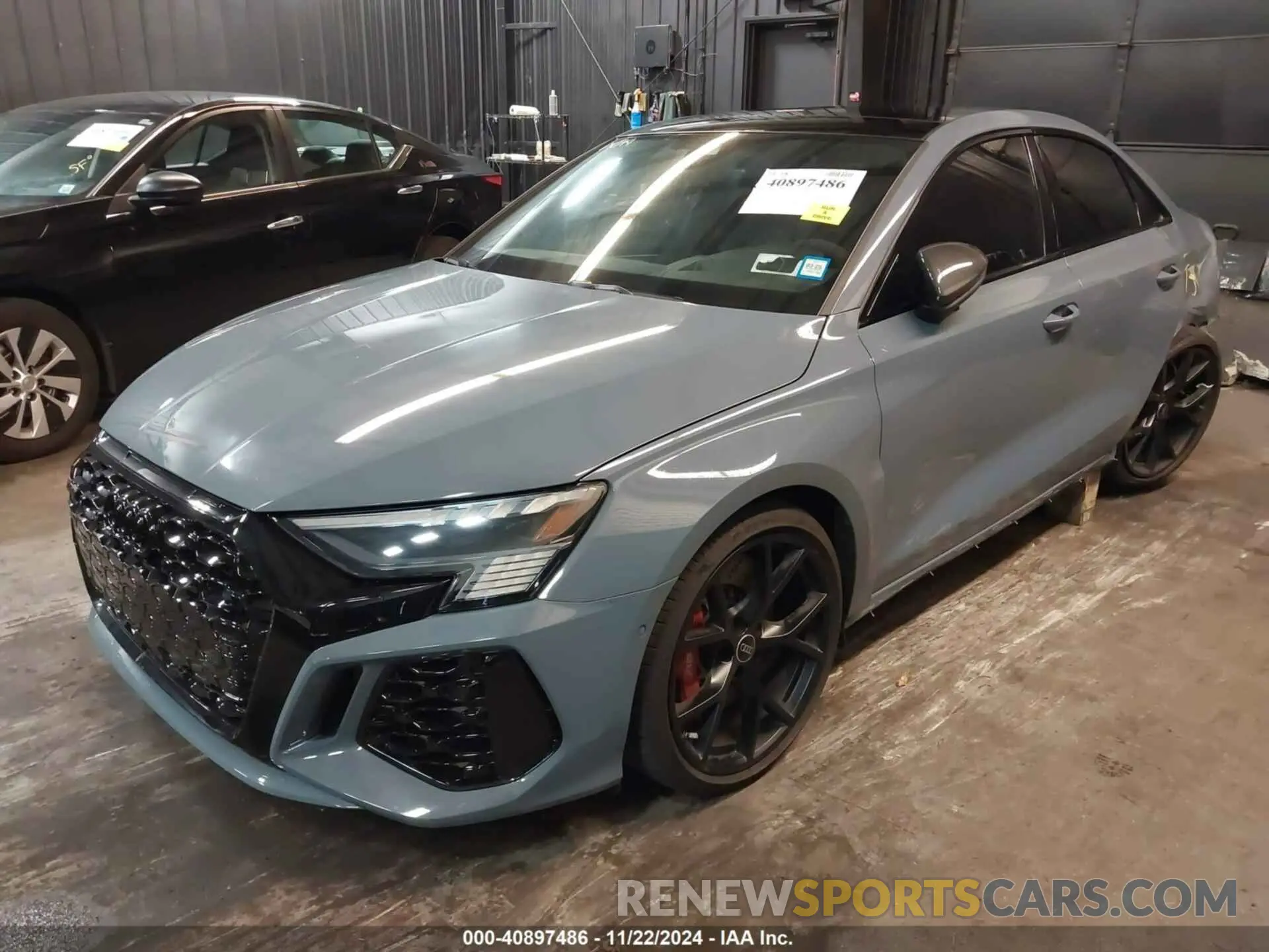 2 fotografías del automóvil dañado WUAG4DGYXRA906253 AUDI RS 3 SEDAN 2024