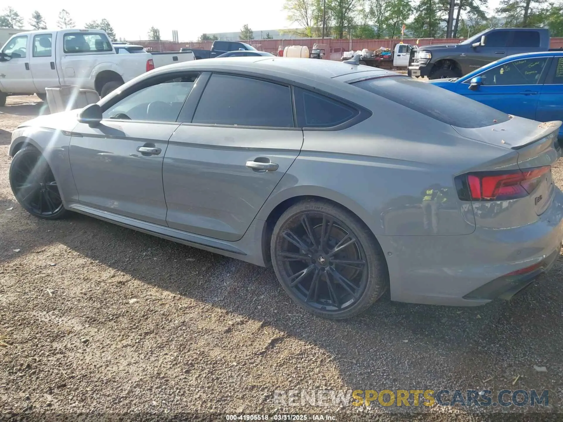 3 fotografías del automóvil dañado WUABWCF56KA900302 AUDI RS 5 2019