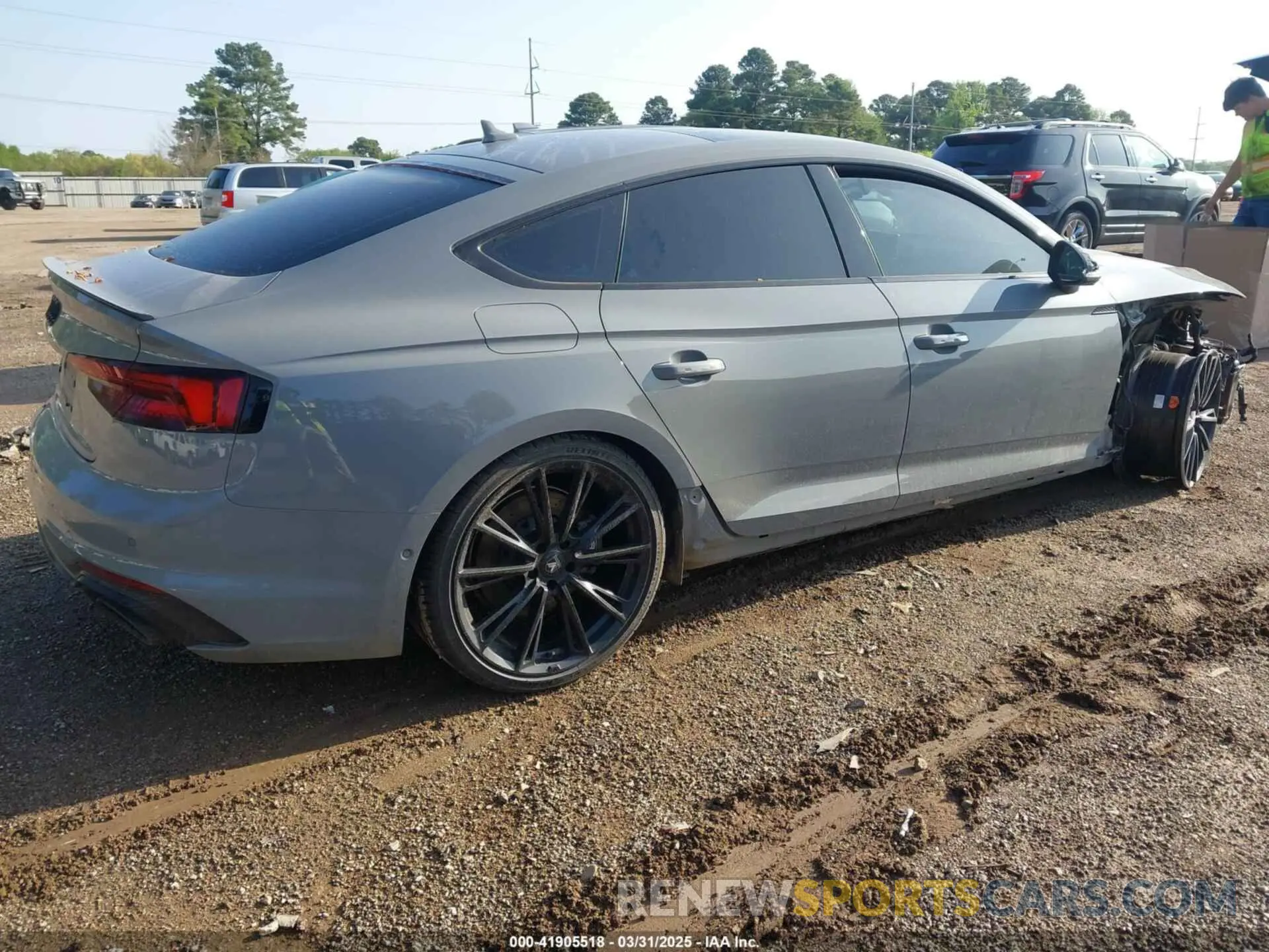 4 fotografías del automóvil dañado WUABWCF56KA900302 AUDI RS 5 2019