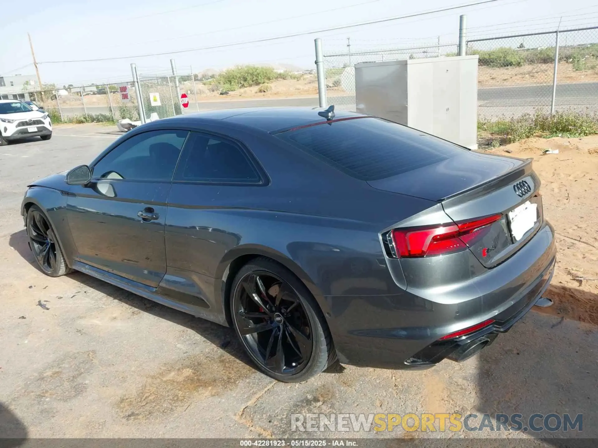 14 fotografías del automóvil dañado WUAPWAF56KA903873 AUDI RS 5 2019