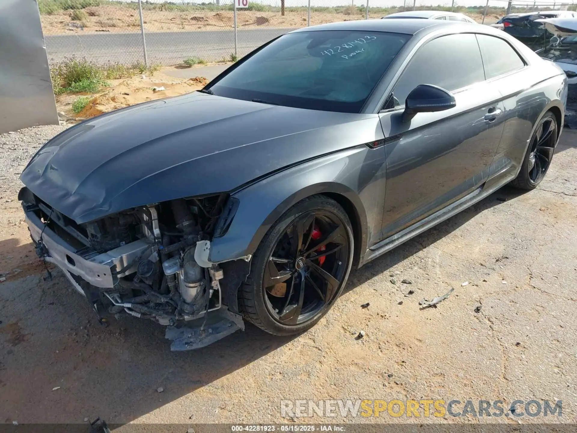 2 fotografías del automóvil dañado WUAPWAF56KA903873 AUDI RS 5 2019