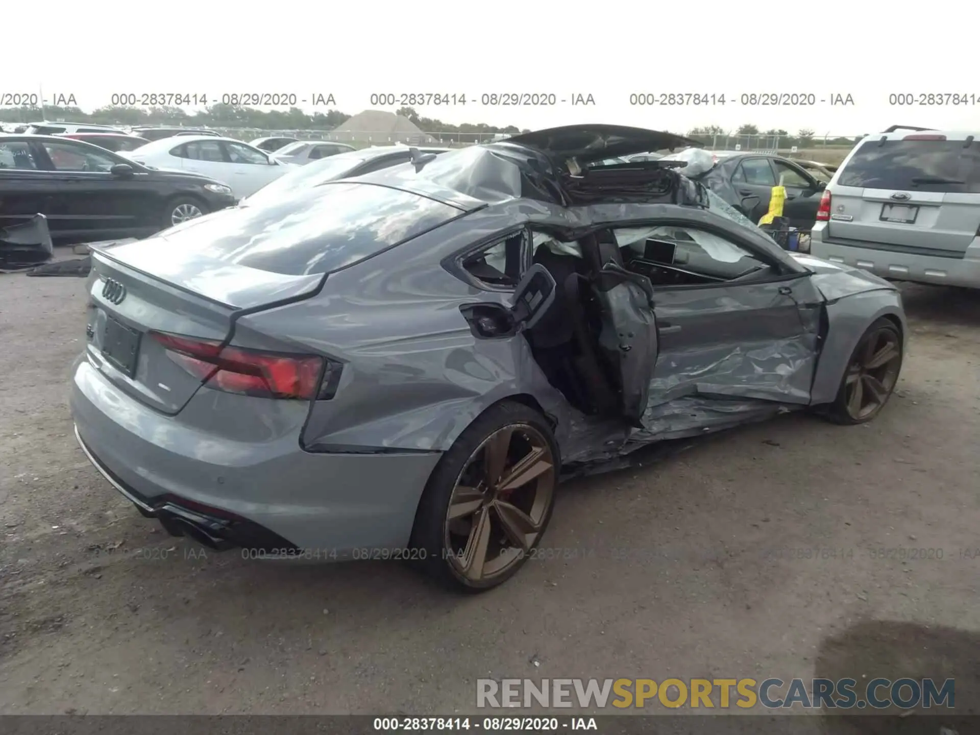 4 fotografías del automóvil dañado WUABWCF51KA907433 AUDI RS 5 SPORTBACK 2019