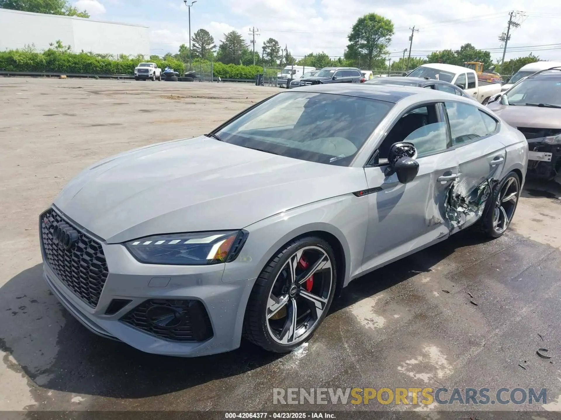 2 fotografías del automóvil dañado WUAAWCF5XNA900738 AUDI RS 5 SPORTBACK 2022
