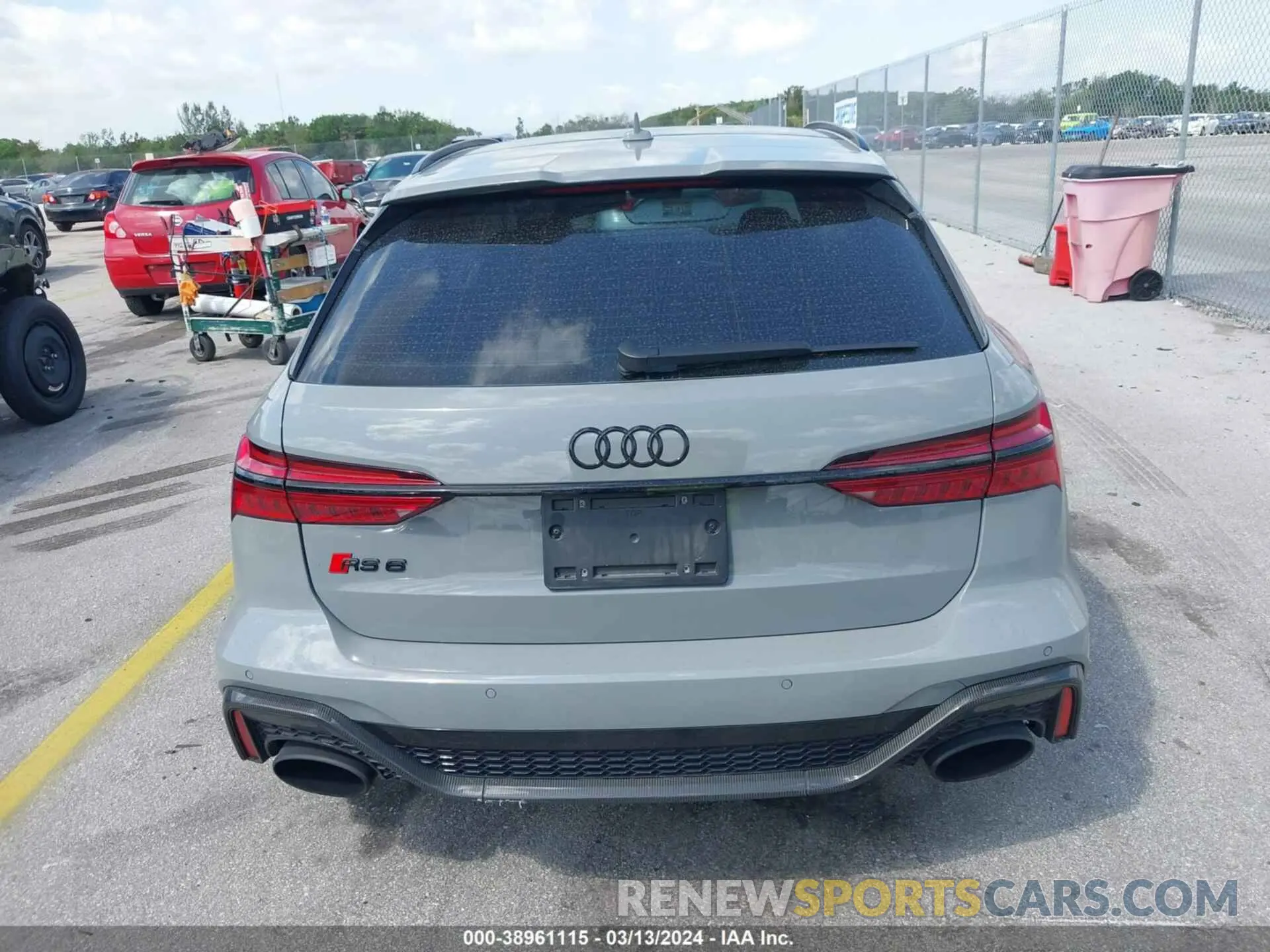 16 fotografías del automóvil dañado WUA1CBF21MN903012 AUDI RS 6 AVANT 2021