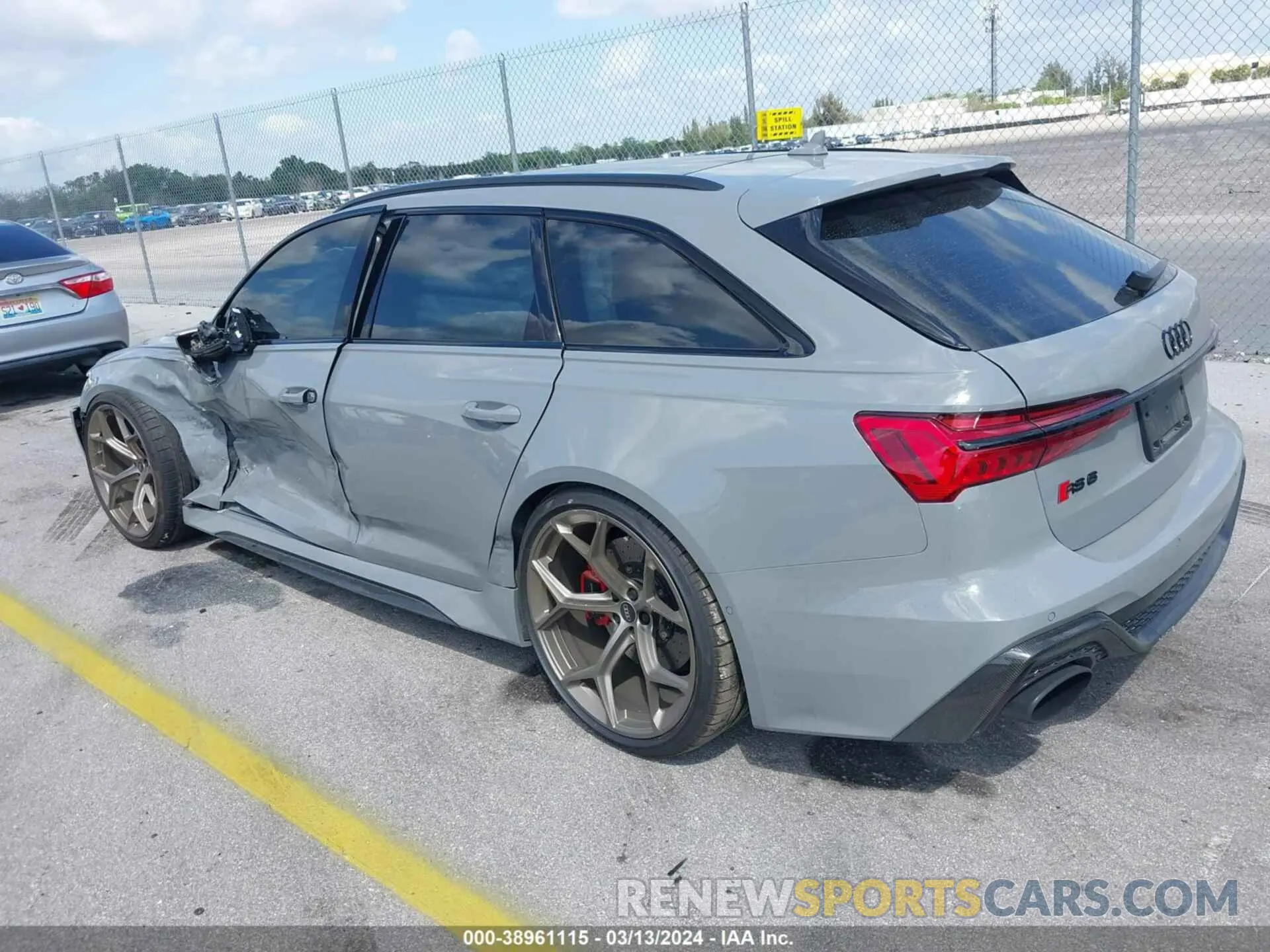 3 fotografías del automóvil dañado WUA1CBF21MN903012 AUDI RS 6 AVANT 2021
